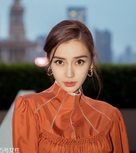 染發(fā)好看還是黑發(fā)好看？適合自己才最美