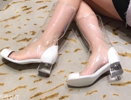 什么樣的涼鞋穿著舒服？這三款了解一下