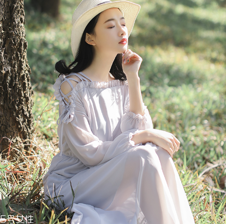 瘦人穿什么連衣裙好看？這三款讓你美上天