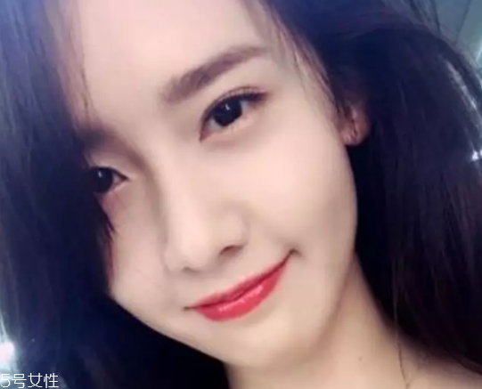 下眼影顯臟怎么辦？下眼影怎么畫不突兀？