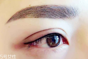 半永久美瞳線(xiàn)怎么洗臉 這么做能避免發(fā)炎