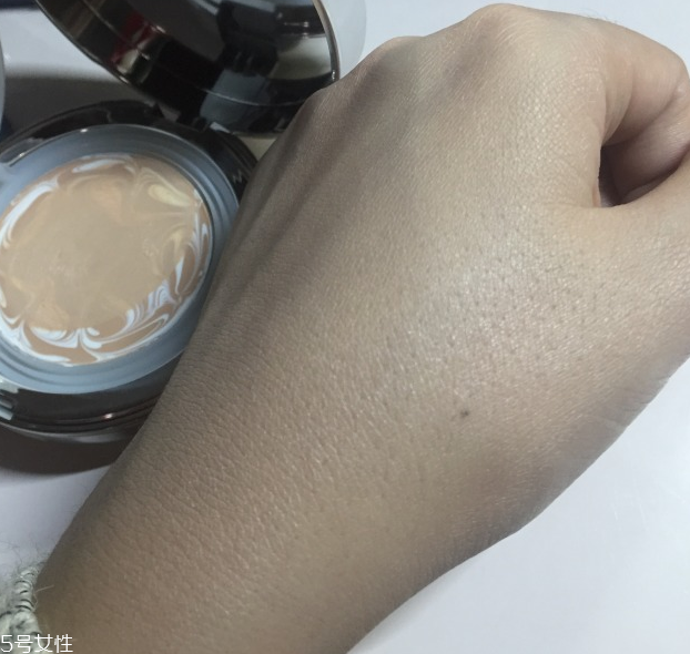 愛敬氣墊13號色怎么樣？愛敬氣墊水粉霜使用心得