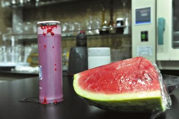 保溫杯裝果汁為什么會爆炸？不銹鋼保溫杯清洗方法