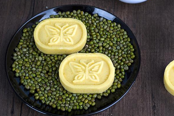 綠豆糕是蒸的嗎？南北綠豆糕的區(qū)別