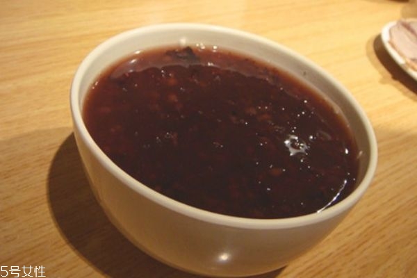吃黑米粥會(huì)長胖嗎 黑米粥的搭配