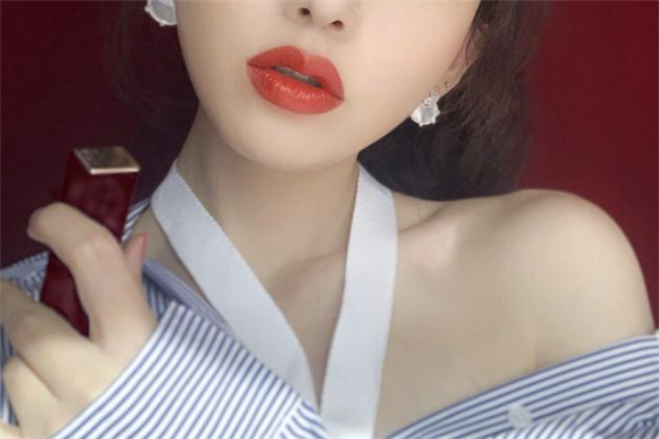 2019雅詩蘭黛520限定口紅禮盒在哪買 購(gòu)買地址推薦