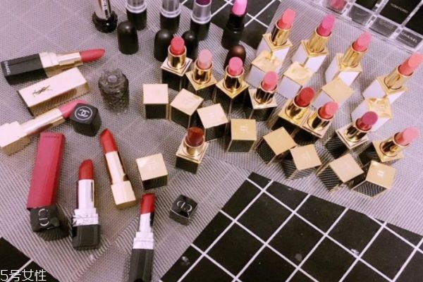 有哪些非常經(jīng)典或者一直非?；鸬目诩t 最火口紅排行榜