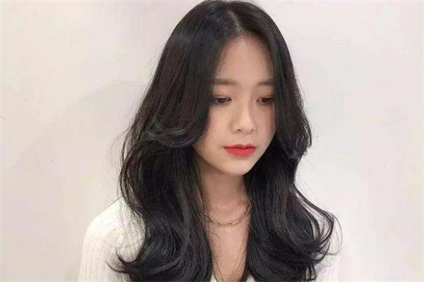 八字劉海是燙出來的嗎 八字劉?？梢誀C永久嗎