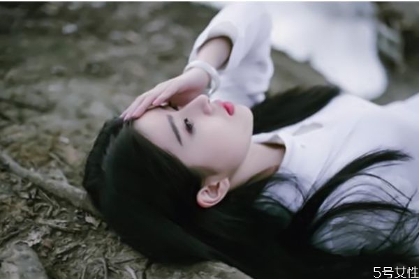 日常關(guān)心問(wèn)候女生的話 真正愛你的人經(jīng)典語(yǔ)錄