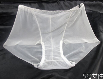 冰絲舒服還是純棉舒服 冰絲內褲和純棉內褲的優(yōu)缺點