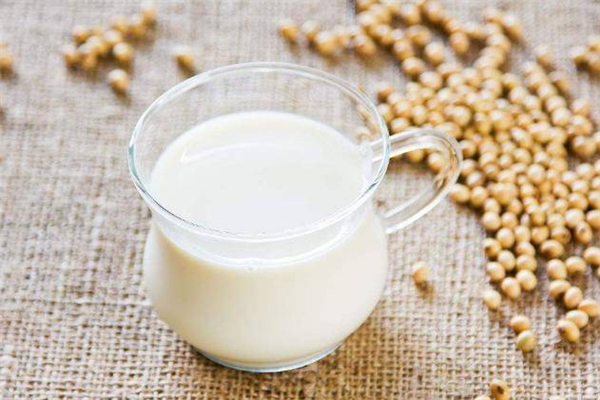 豆?jié){喝無糖的好還是加糖的好 豆?jié){會(huì)不會(huì)長(zhǎng)胖