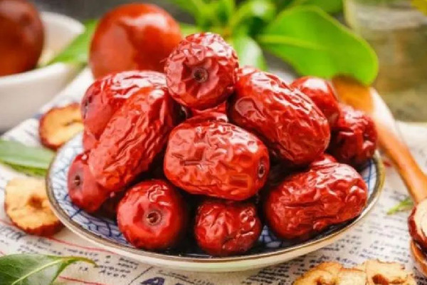 紅棗吃幾個(gè)合適 紅棗對月經(jīng)有什么功效