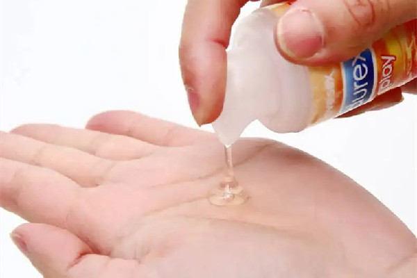 杜蕾斯最好用的潤(rùn)滑劑是哪款 杜蕾斯?jié)櫥瑒┒嗌馘X一瓶