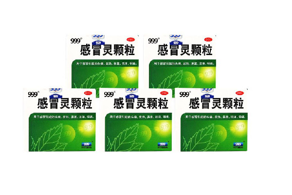 999感冒靈顆粒對喉嚨痛有用嗎 999感冒靈顆?？梢跃徑饪人詥?></p><h3>999感冒靈可以吃幾天</h3><p>999感冒靈在臨床上一般指的是感冒靈顆粒，感冒靈顆粒一般吃3天左右停藥，但是需要咨詢專業(yè)的醫(yī)生，病情輕重以及身體狀況不同，服用藥物的時(shí)間會有一定的區(qū)別，在服藥的時(shí)候需要遵從醫(yī)囑按療程、按劑量服用，不可以私自盲目停藥，以免對病情恢復(fù)造成影響。</p><p style=
