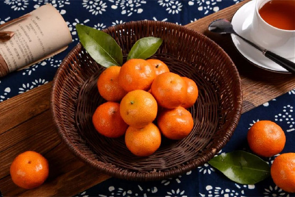 砂糖橘吃了會(huì)變黃嘛 砂糖橘對(duì)皮膚好嗎