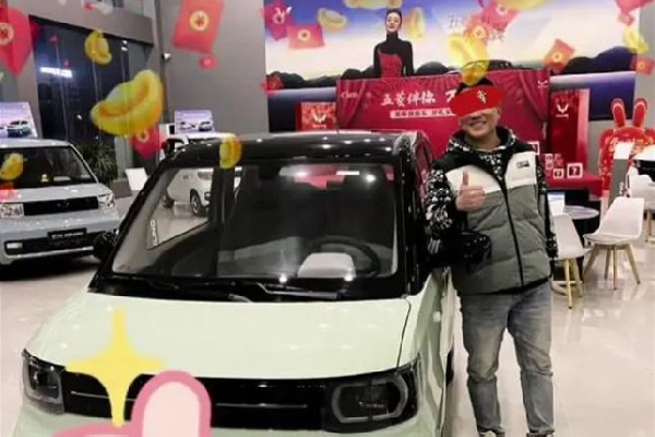 男子花兩千元套圈套中兩臺汽車 汽車過戶需要什么手續(xù)和多少費(fèi)用