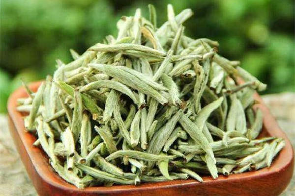 白毫銀針買(mǎi)茶餅好還是散裝茶好 白毫銀針怎么分辨好壞