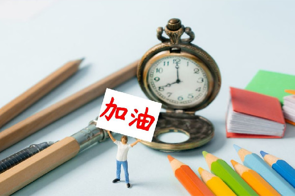 高?；貞?yīng)考生因航班延誤錯(cuò)過復(fù)試 考研復(fù)試需要準(zhǔn)備什么
